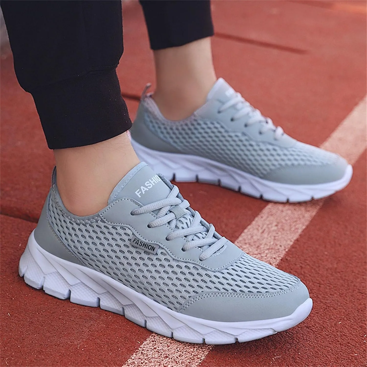Fashion Summer Men Mesh Breathable Comfortable Lightweight Flat Soft Lace Mens Running Shoes Men's Athletic Sneaker New Men's