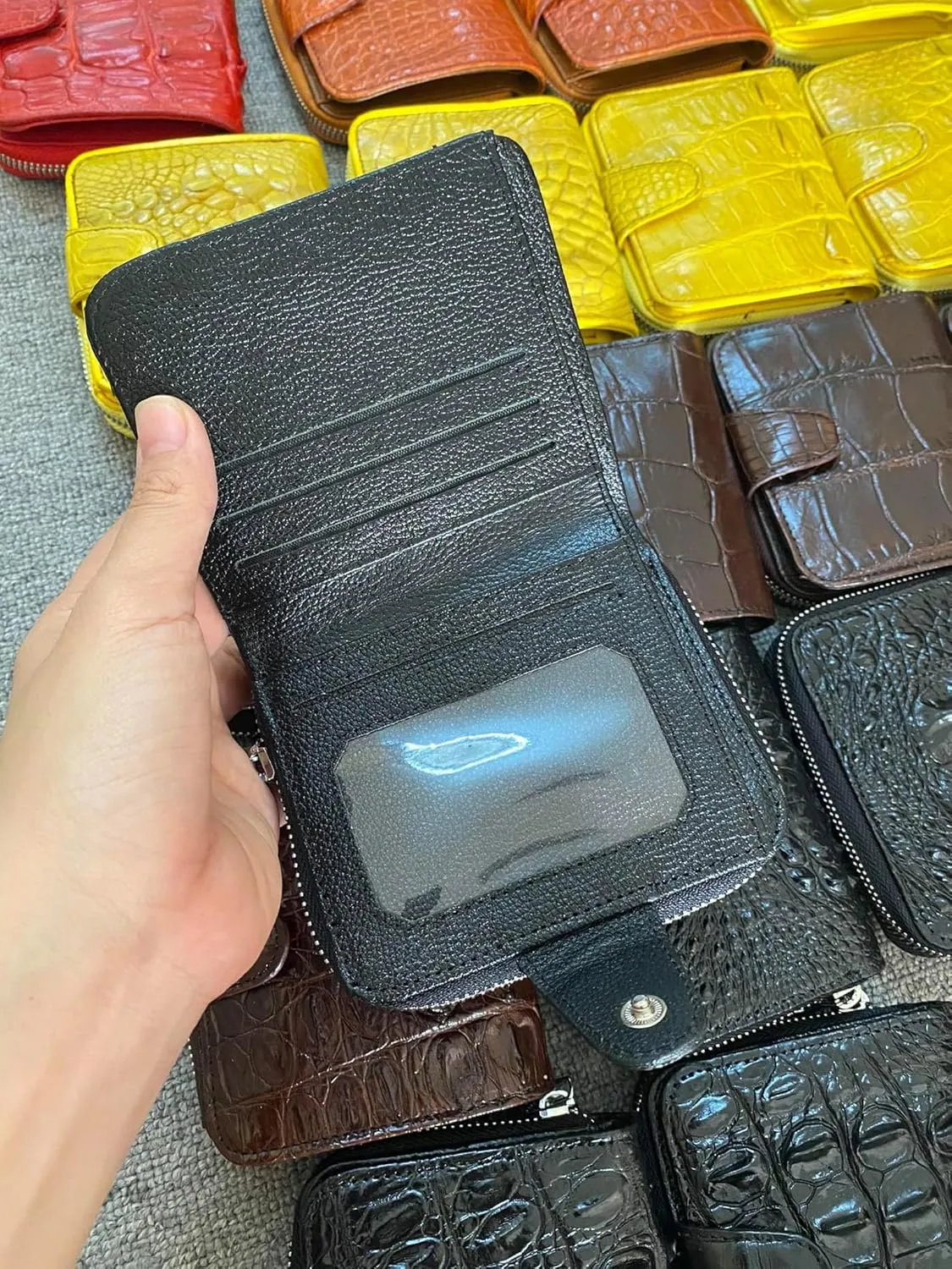 Genuine Alligator Leather Minimalist Wallets Credit Card Holder for women's (Black Hornback)