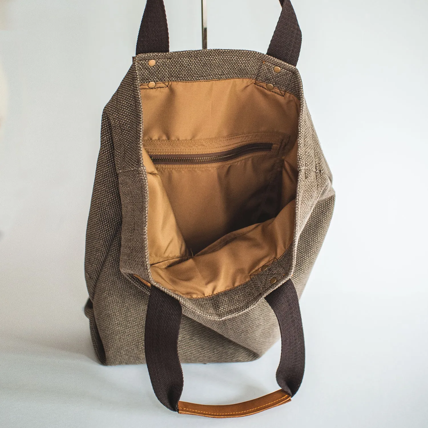 Gouache Jacinda Jute Tote Bag