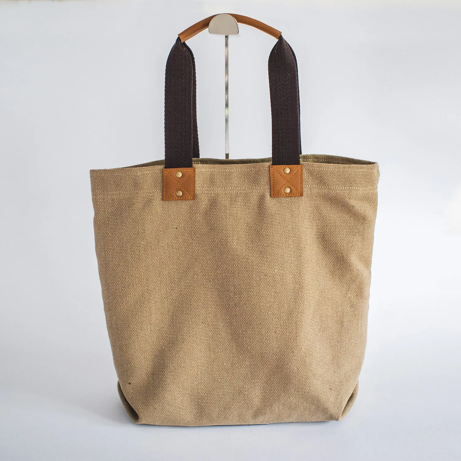 Gouache Jacinda Jute Tote Bag