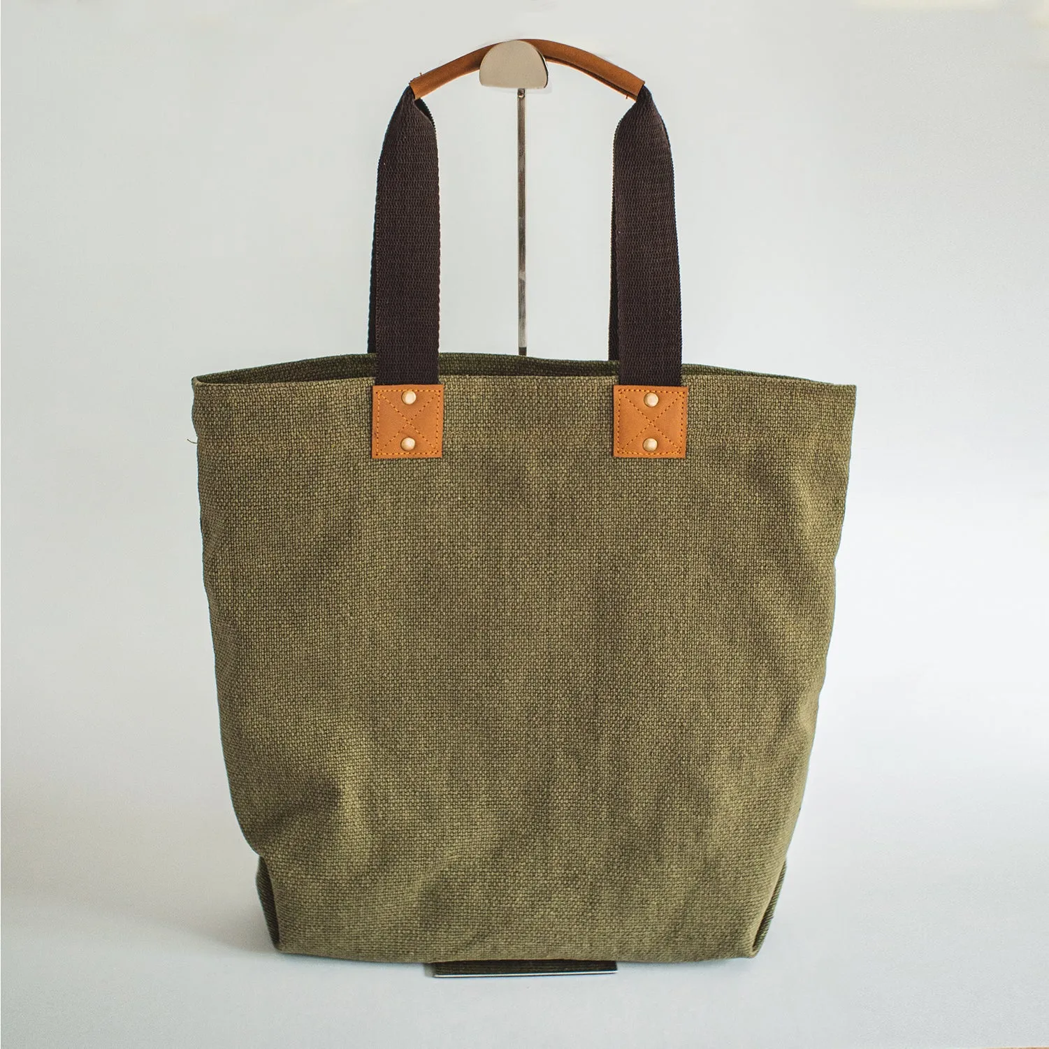 Gouache Jacinda Jute Tote Bag