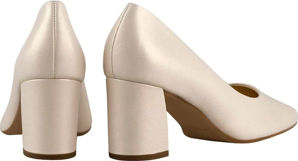 HÖGL Women's Closed-Toe Pumps
