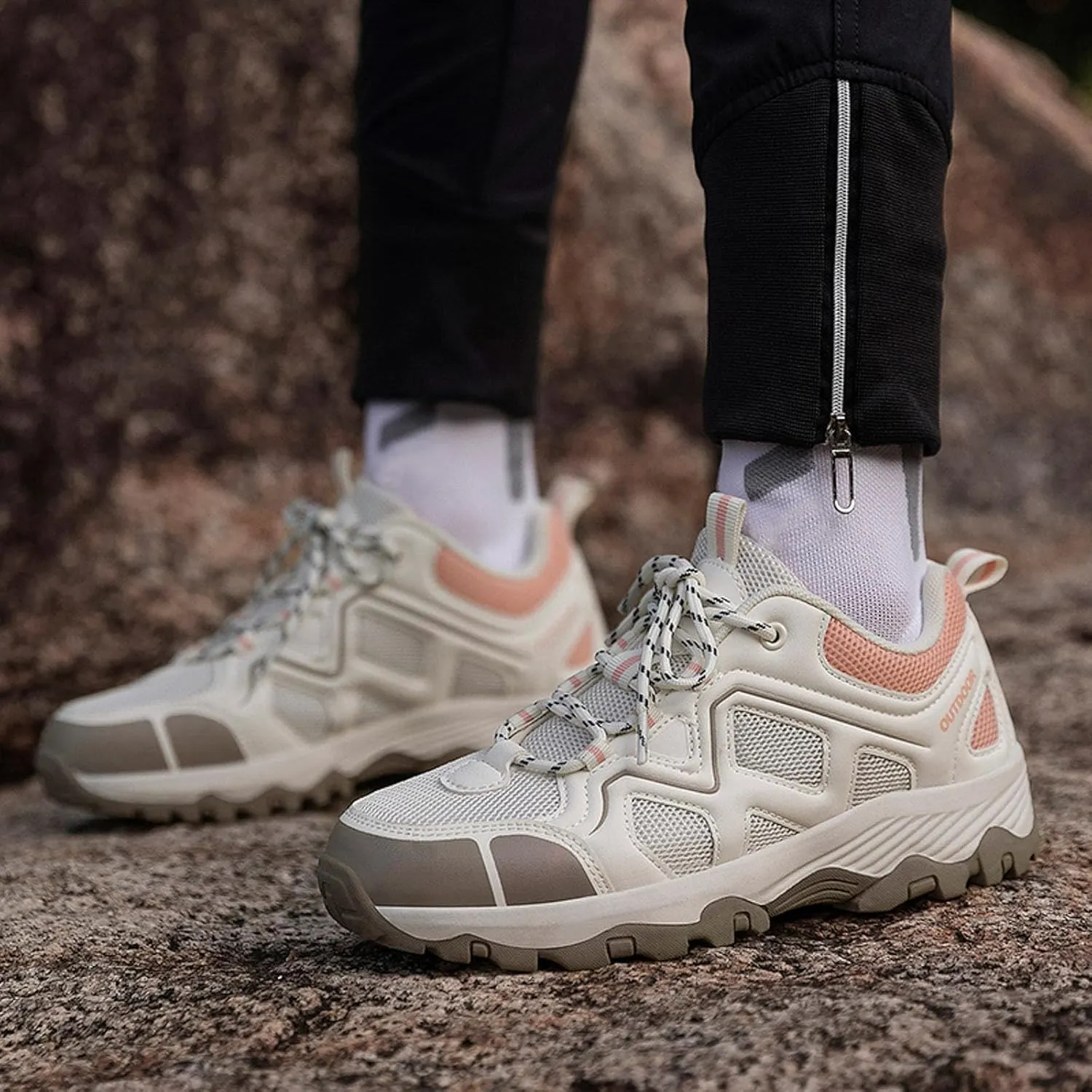 Men Sports Shoes Fashion Couple Style Mesh Breathable Thick Sole New Pattern Comfortable Mens Air 1 Low Sneaker and Men's Fas