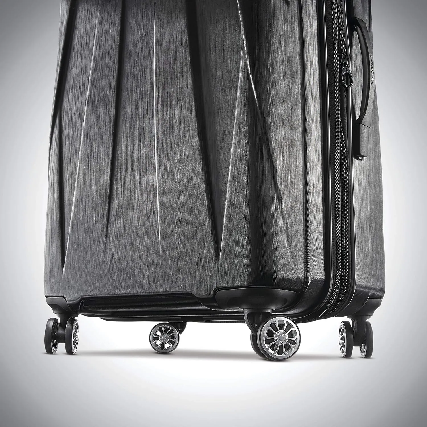 Samsonite Centric 2 Hardside Expandable Luggage with Spinner Wheels, 2-Piece Set (20/24), Black