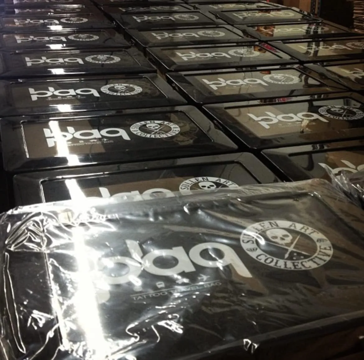 Sullen Clothing Blaq Paq Slotted Case