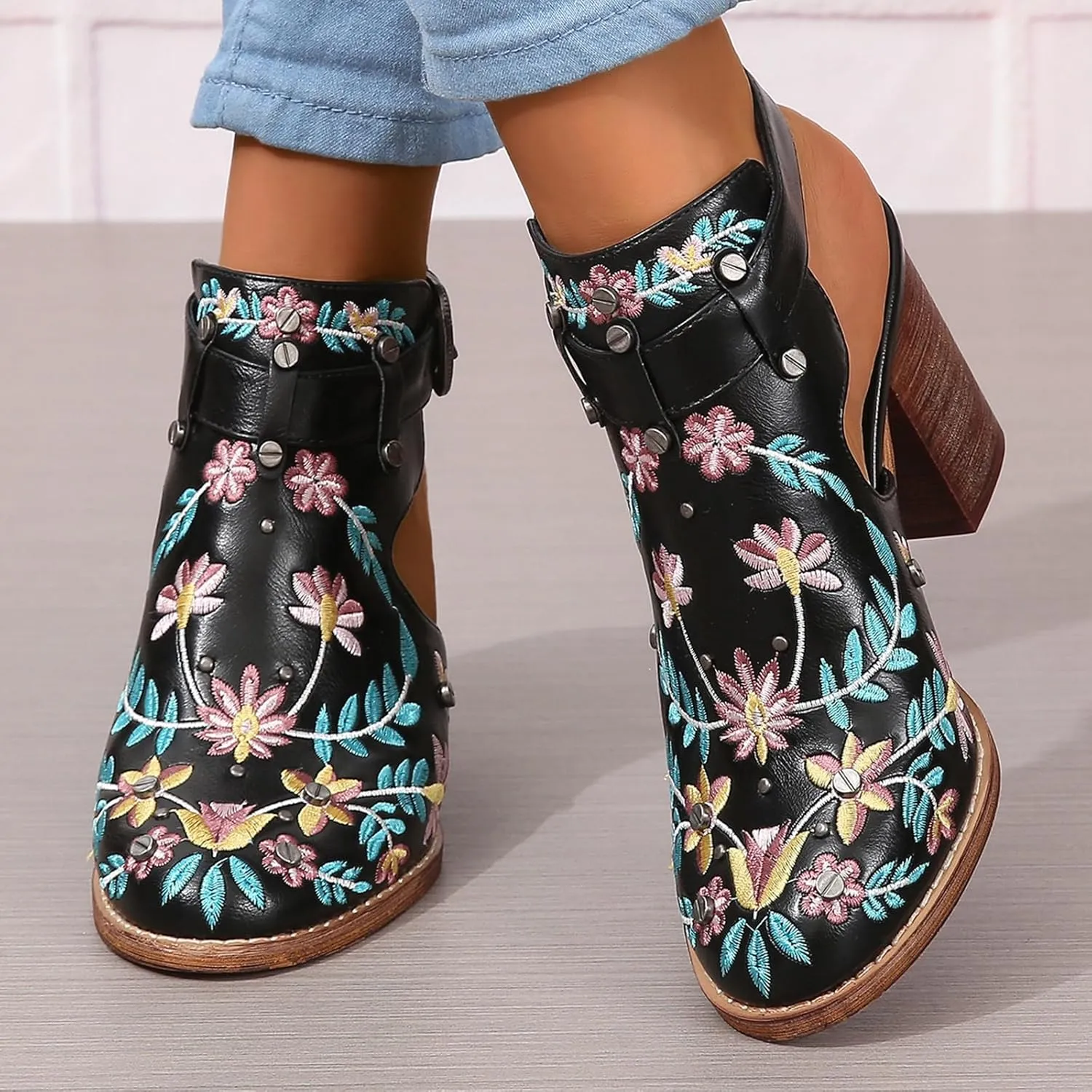 ZBYY Women Studded Chunky Block Heel Sandals Embroidered Ankle Strap Buckle Sandals Closed Toe Rivets Wedding Dress Shoes